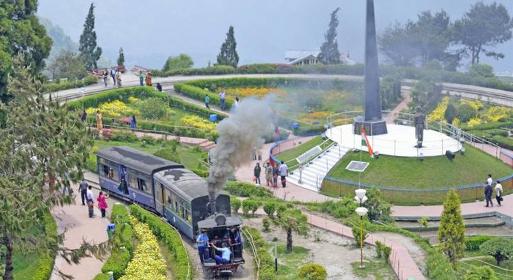 PELLING - GANGTOK - DARJEELING